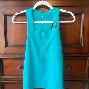 Nike Women's AeroSwift Tank Top - Size XS - Rapid Teal - [Like New, oo]